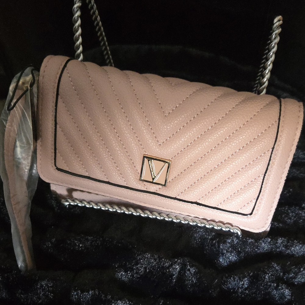 VS Quilted Phone Wristlet with/BONUS🎁 Mini Zipper Charm🎉